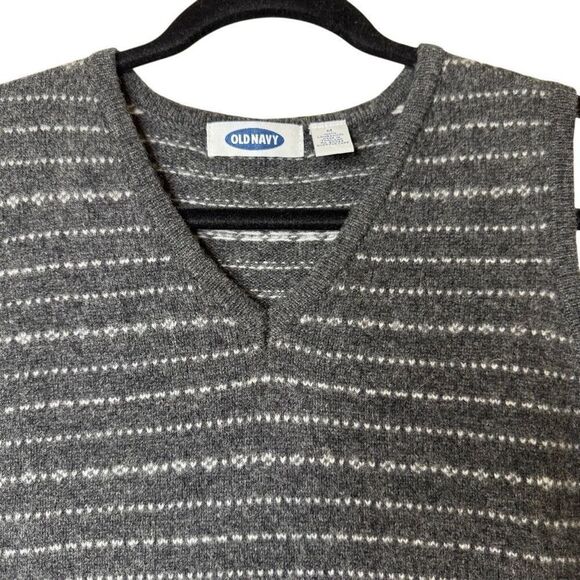 Vintage Old Navy Heather Gray Lambswool Sweater Vest Sz M Preppy, Dark Academia - Picture 2 of 10